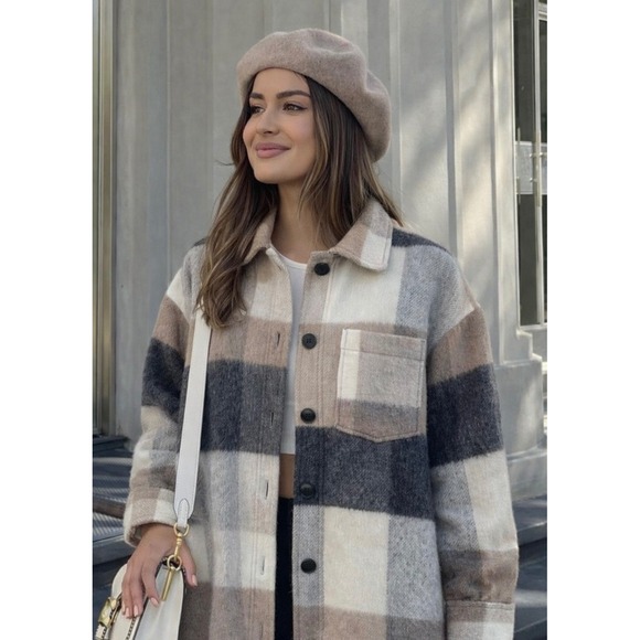 Zara Jackets & Blazers - ZARA Oversized Plaid Shacket Jacket Size M Wool Blend Fringe Back Neutral Cozy